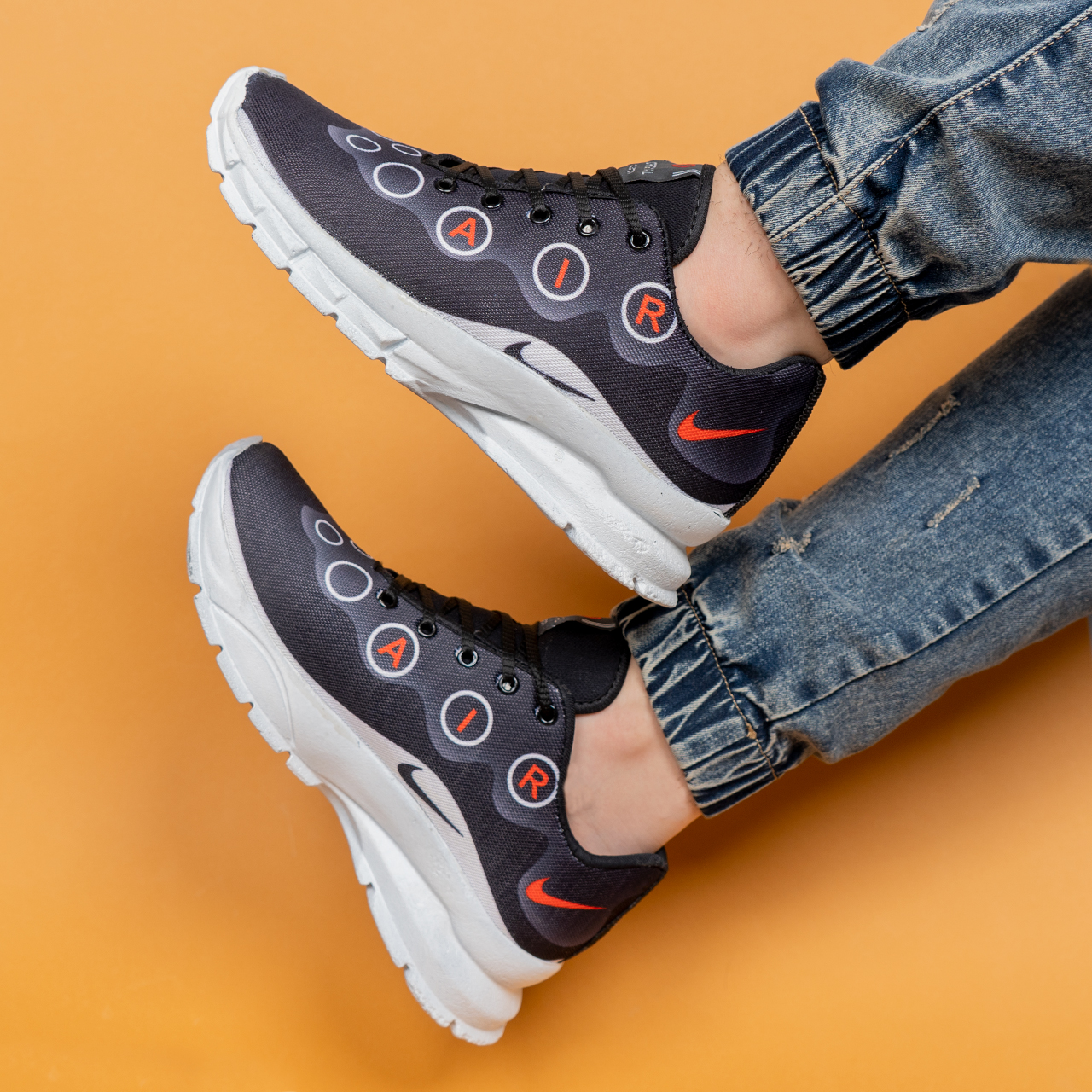 کفش ورزشی مشکی طوسی نایک دایره ای مردانه مدل AIR